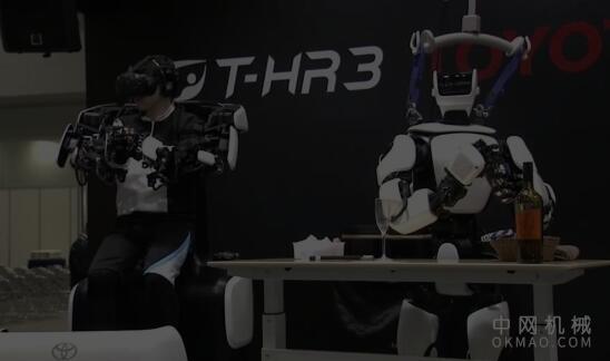 远距离照顾：传递触摸的机器人 中国机械网,okmao.com