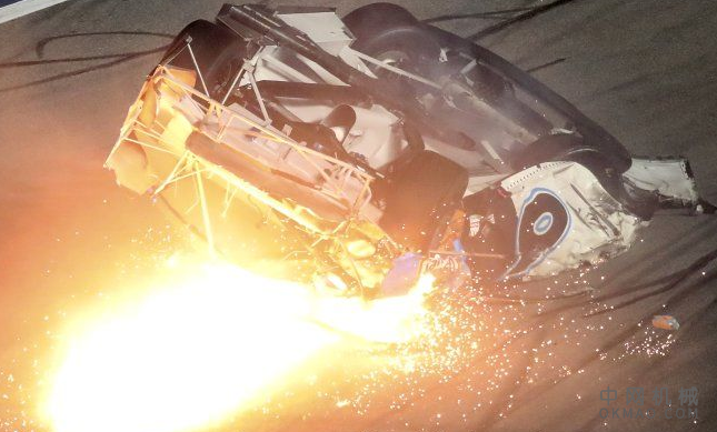 代托纳500赛车令人震惊的终点线碰撞表明赛车更安全，但从未真正安全 中国机械网,okmao.com