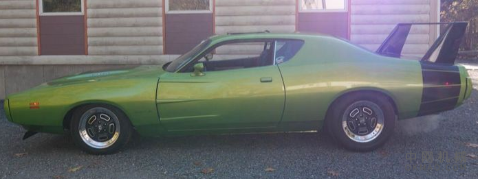 看看这对一次性的70年代Mopar肌肉车，这是拥有独一无二的'71 Mopar的两次机会 中国机械网,okmao.com