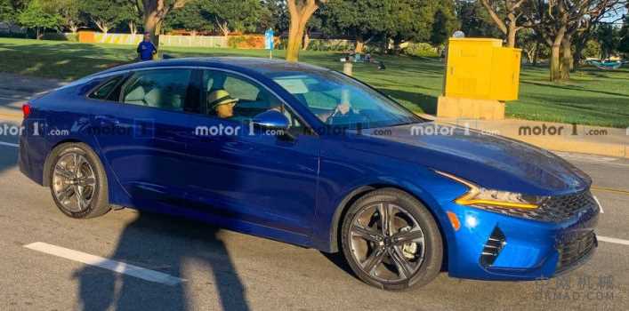 带有K5徽章的新起亚Optima在加利福尼亚飙升 中国机械网,okmao.com