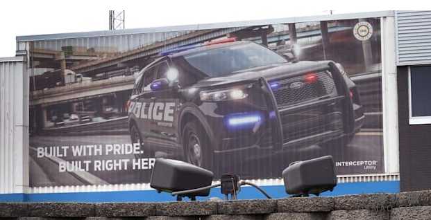 由于工人对COVID-19呈阳性反应，福特短暂停止了在两家工厂的工作 中国机械网,okmao.com