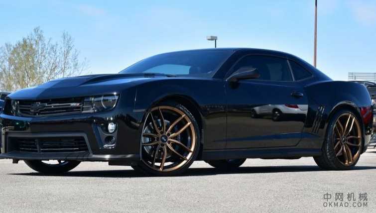 在2015年雪佛兰Camaro ZL1 Hennessey的707-RWHP上吸烟 中国机械网,okmao.com