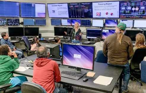 为争夺未来空中优势,美国人工智能战机研制加速,实现用机器学习算法:简化粒子加速器的操作 中国机械网,okmao.com