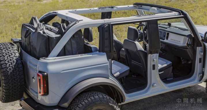 与牧马人不同，新野马的车门适合后备箱 中国机械网,okmao.com