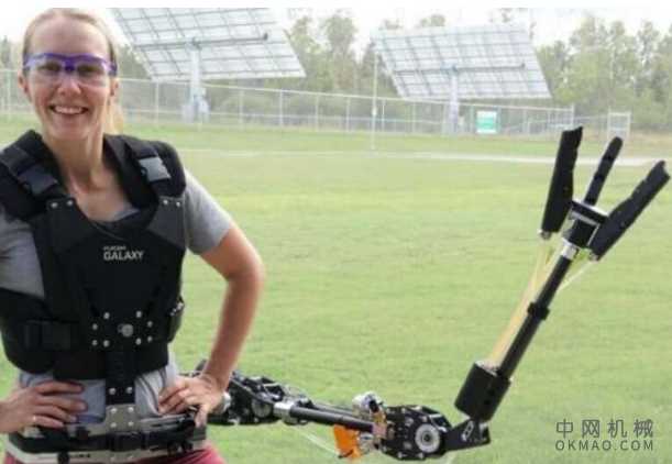 多余的机械臂增加了执行常见任务的功能 中国机械网,okmao.com