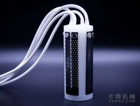 “传感器化”皮肤有助于软机器人找到轴承，使软机械臂能够了解其在3D空间中的配置 中国机械网,okmao.com