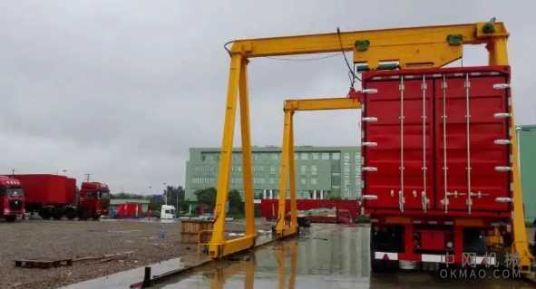 简洁剖析轨道式集装箱起重机的优势 中国机械网,okmao.com