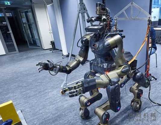 机器人准备进入核禁区:在对人类来说太危险的情况下,机器人在灾后救援工作中发挥着作用 中国机械网,okmao.com