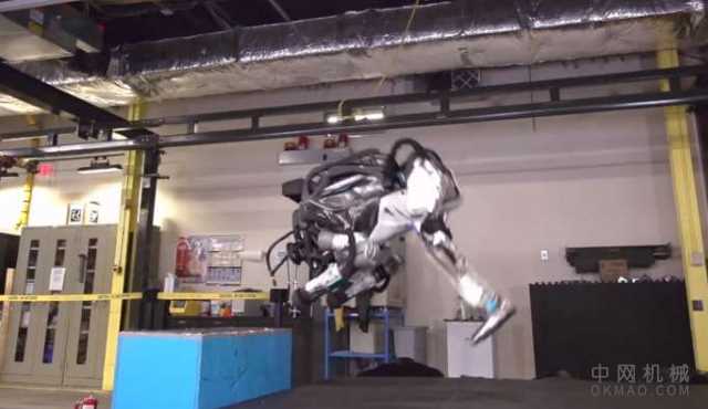 我只是看到Atlas机器人做了后空翻吗？ 中国机械网,okmao.com