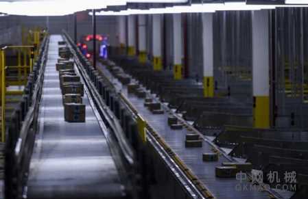 自动化机器人协助处理庞大订单 中国机械网,okmao.com