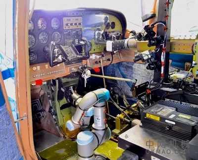 机器人也能开飞机了，人类机长将被取代？ 中国机械网,okmao.com