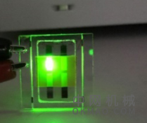 一种控制光子的新方法 研究人员创建了首个用于电信波长的高效2D材料光电探测器 中国机械网,okmao.com