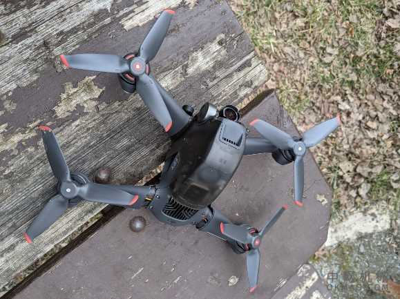 DJI的新型FPV无人机轻松自如 中国机械网,okmao.com