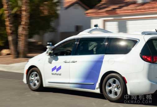 在拉斯维加斯进行完全无人驾驶汽车的运动测试 中国机械网,okmao.com