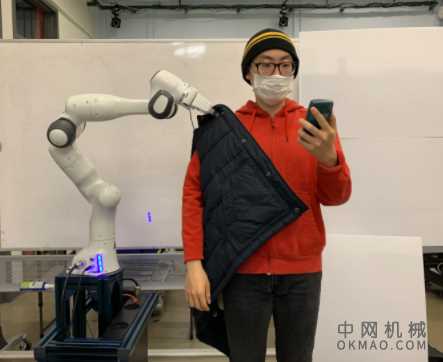 编程机器人给人穿上夹克比看起来更难 中国机械网,okmao.com
